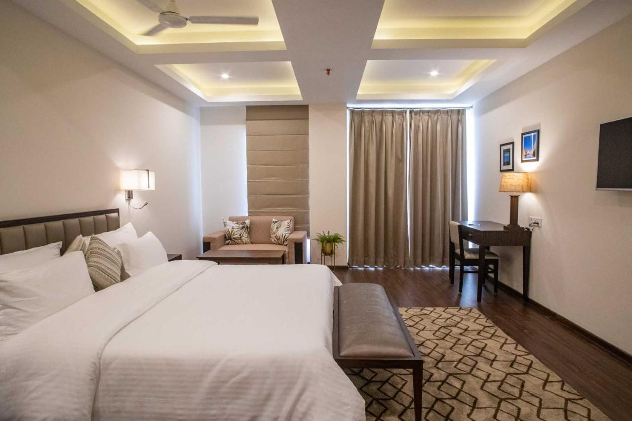 Hotel Alaya Dehradun Ngoại thất bức ảnh
