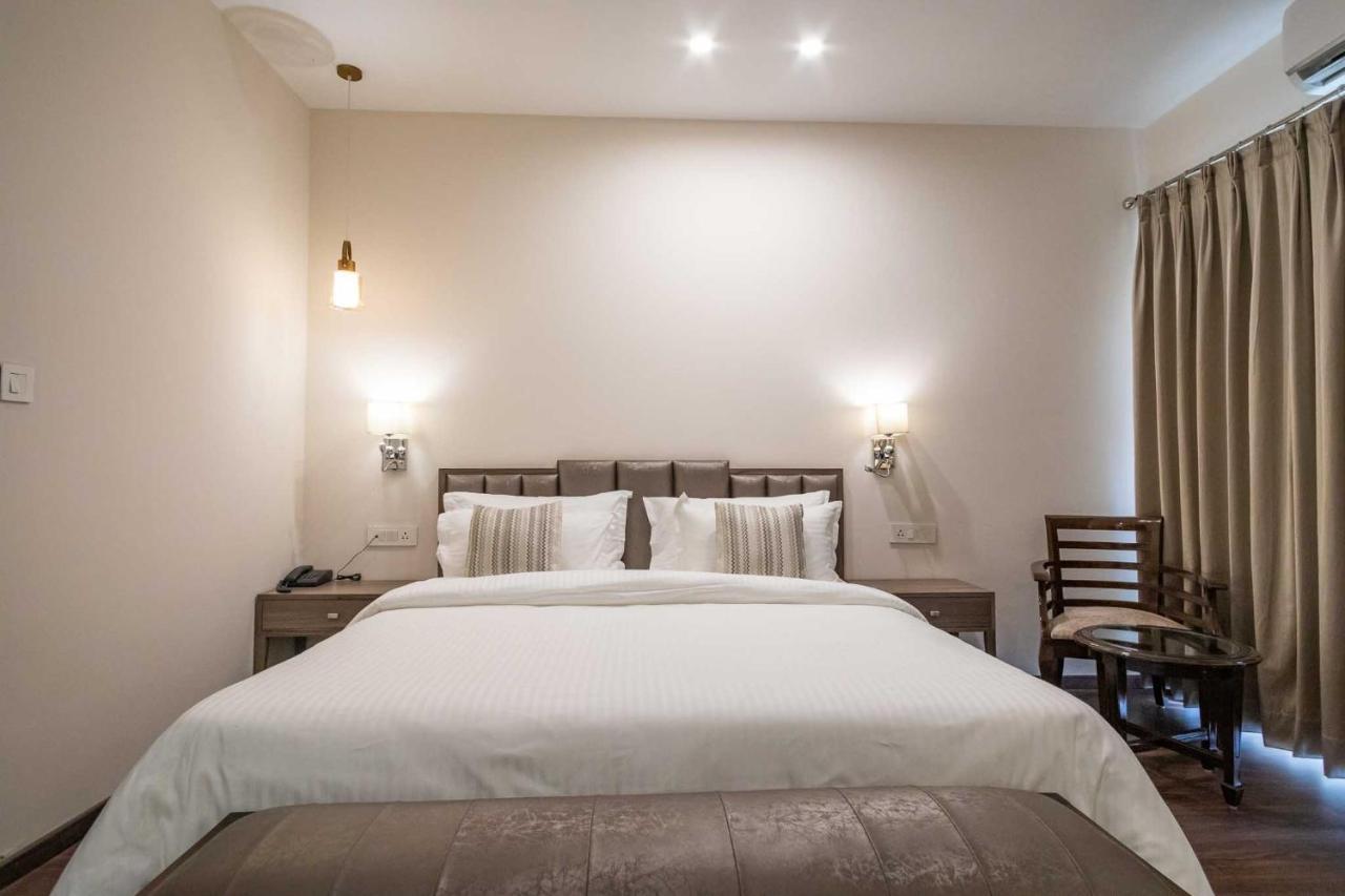 Hotel Alaya Dehradun Ngoại thất bức ảnh