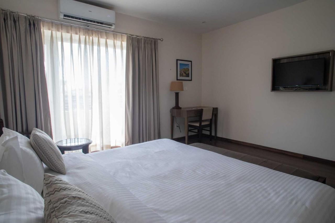 Hotel Alaya Dehradun Ngoại thất bức ảnh