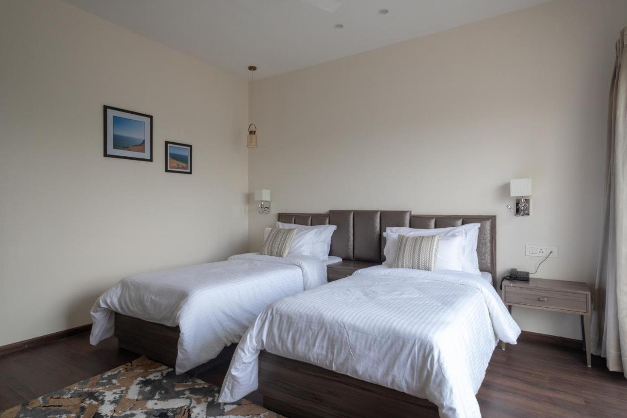 Hotel Alaya Dehradun Ngoại thất bức ảnh