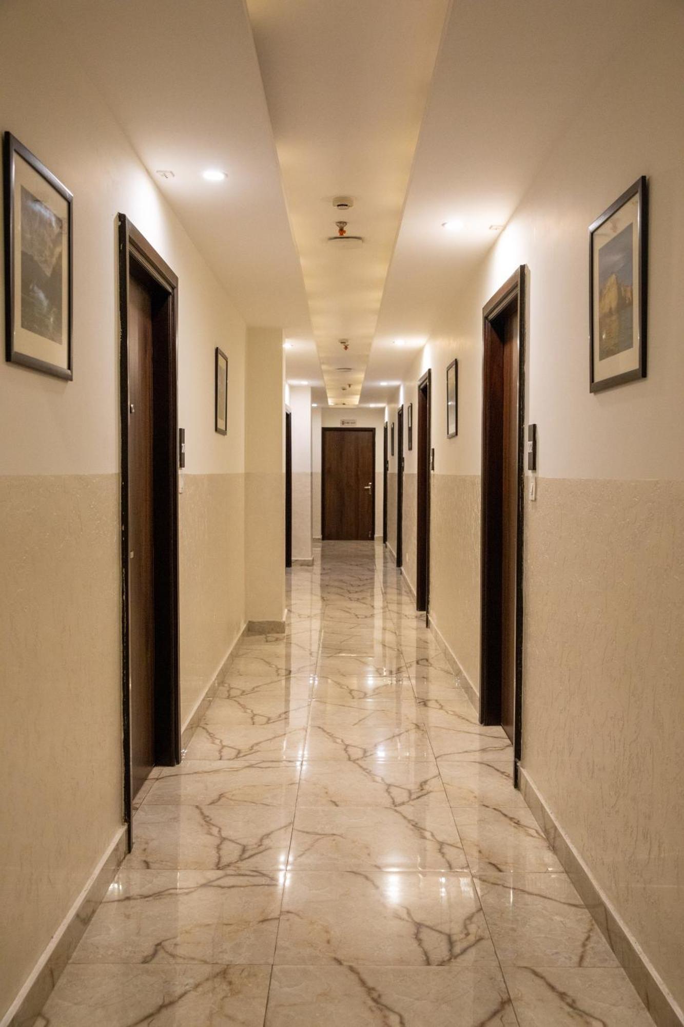 Hotel Alaya Dehradun Ngoại thất bức ảnh