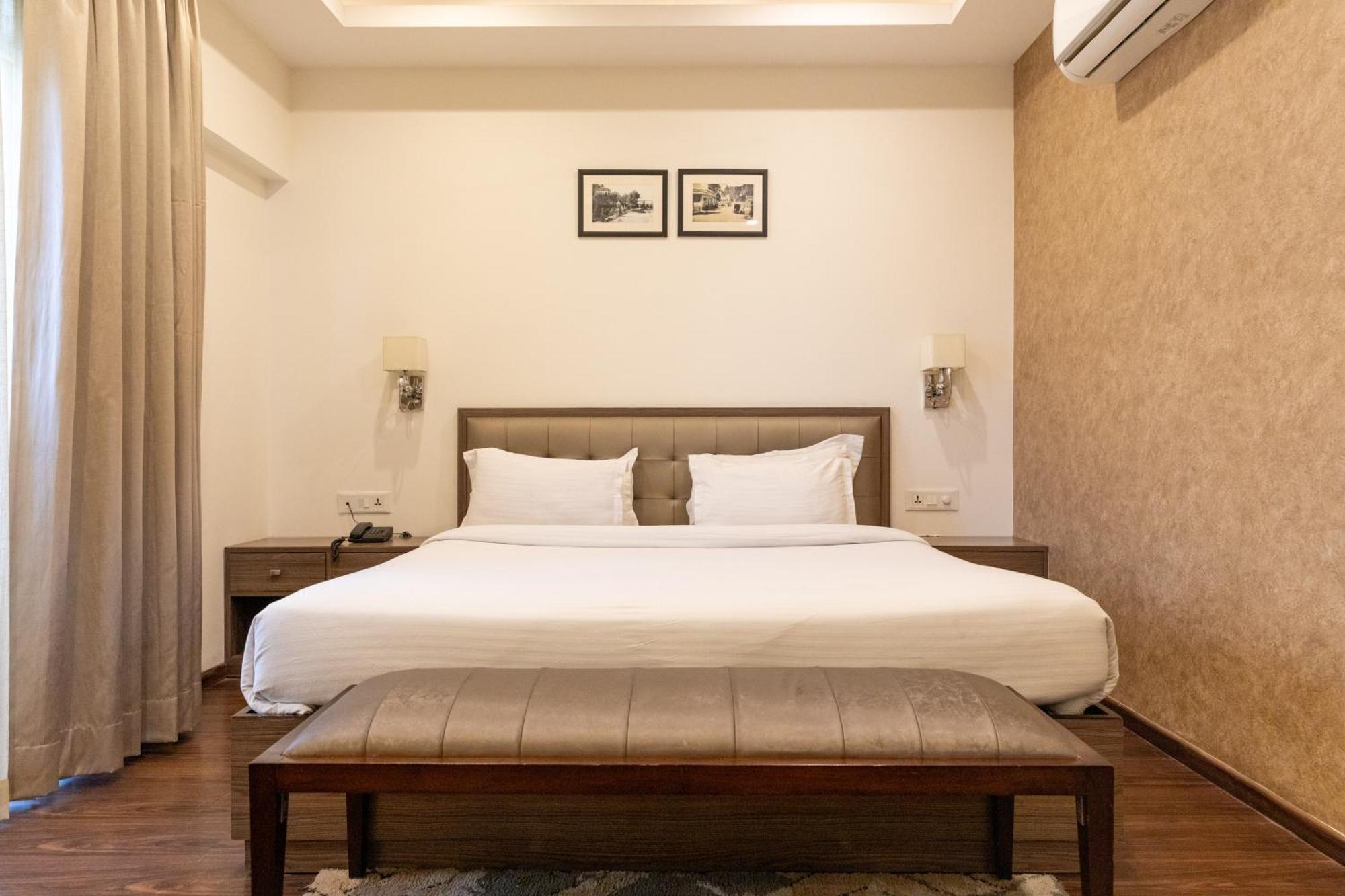 Hotel Alaya Dehradun Ngoại thất bức ảnh
