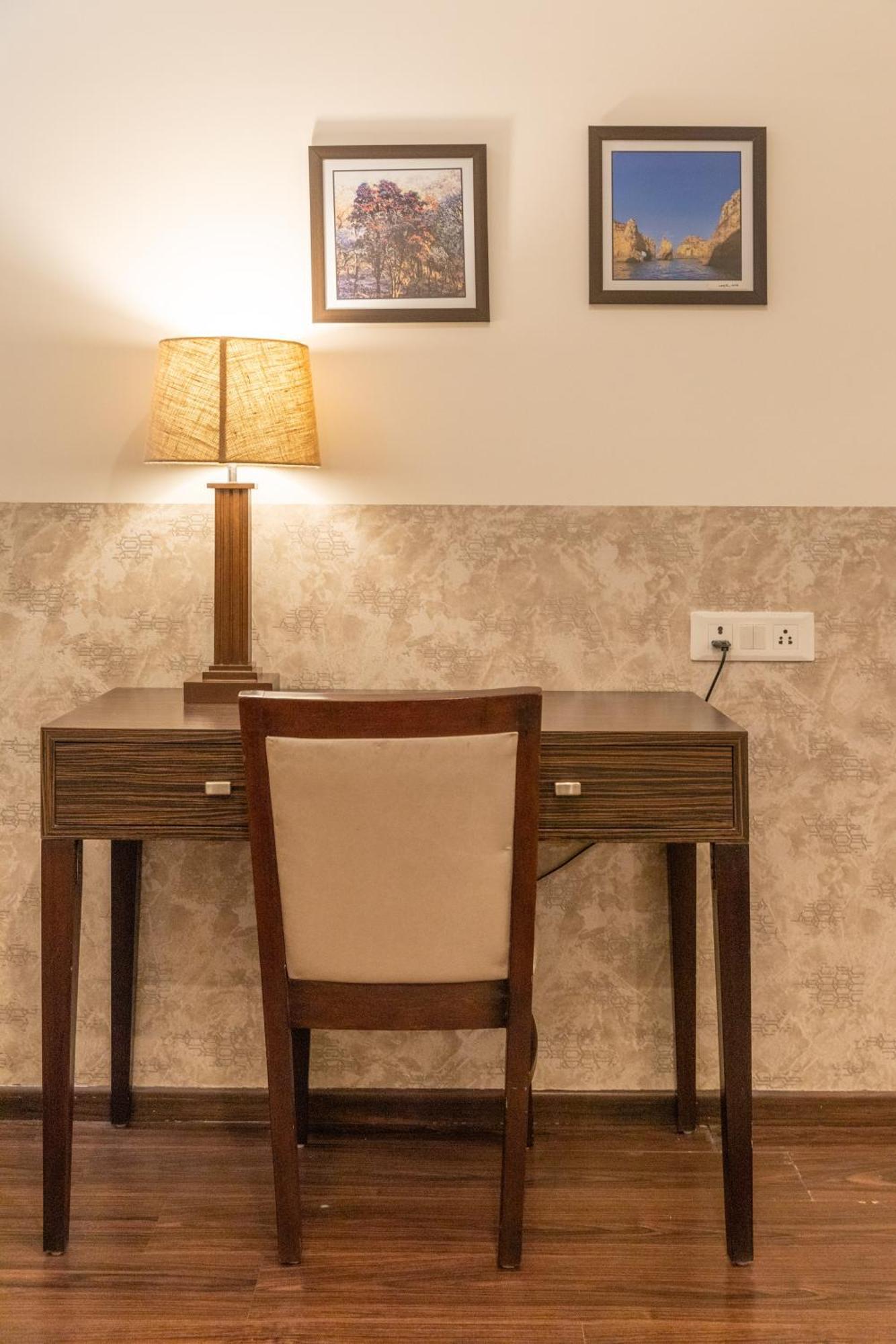 Hotel Alaya Dehradun Ngoại thất bức ảnh
